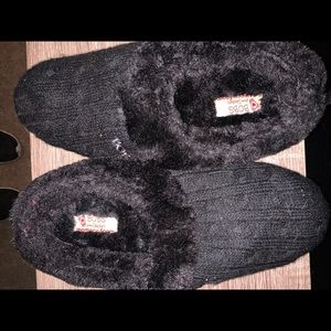 Bob’s Fur Black Durable (outside) Slippers!